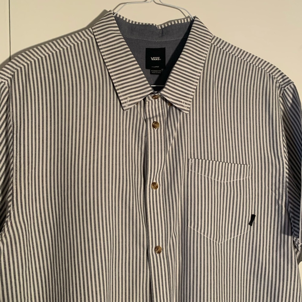 Vans Short Sleeve Button Down in Gray/White